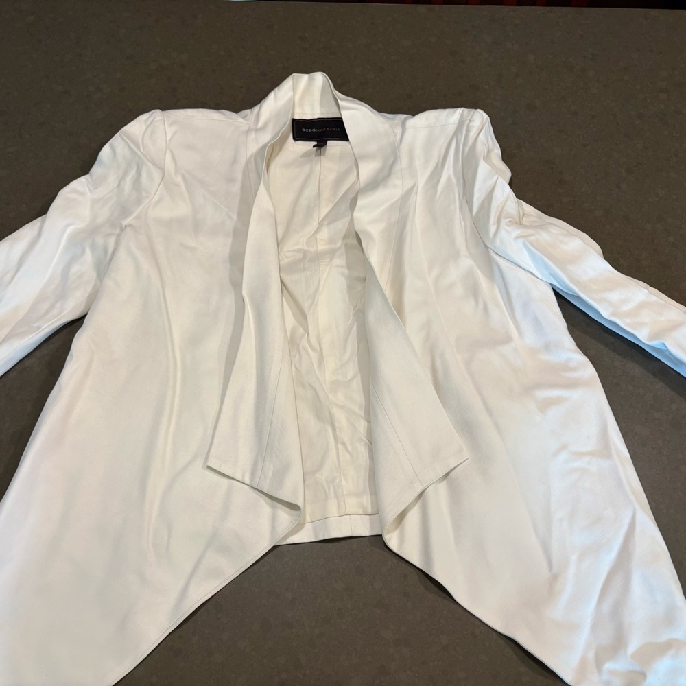 BCBGMaxAzria White Blazer Structured Shoulders